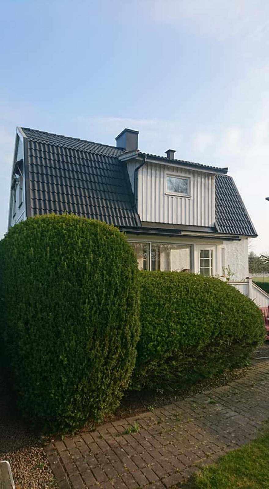 Villa med nytt tak och kupa